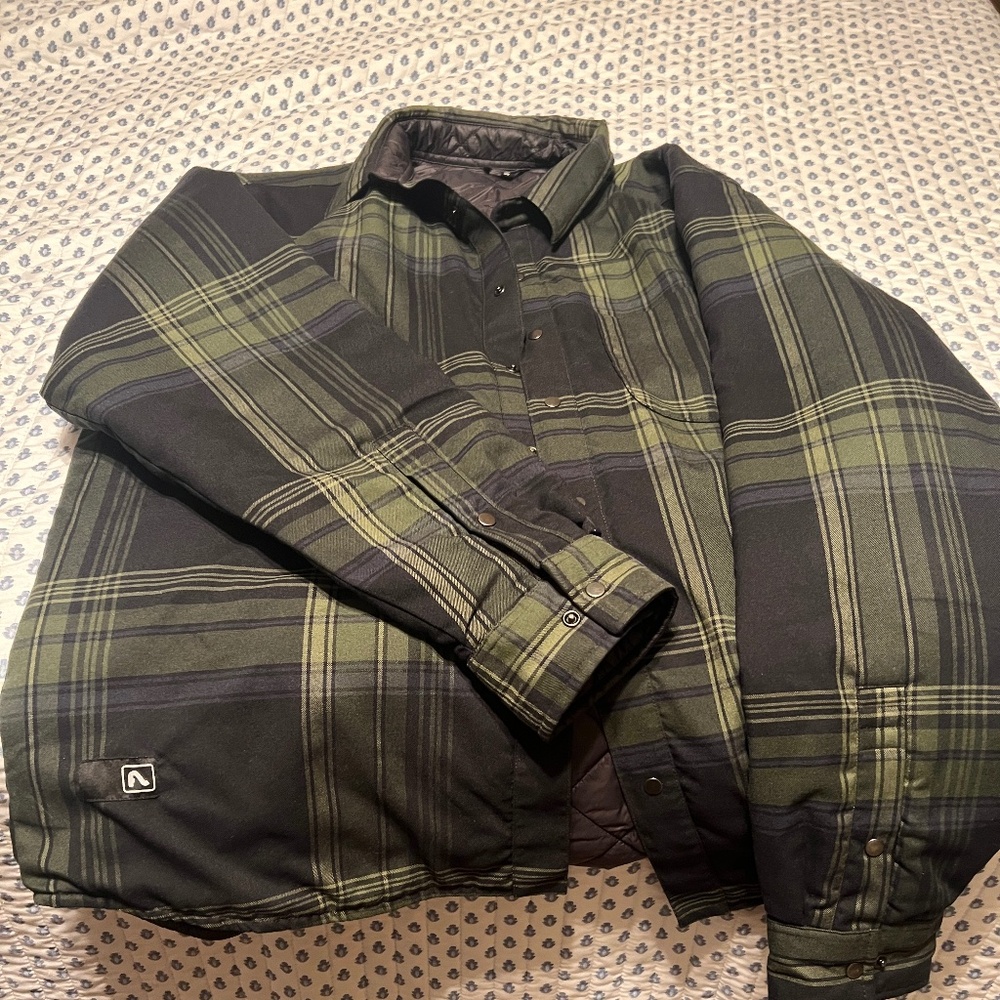 Great plaid quilted shirt!